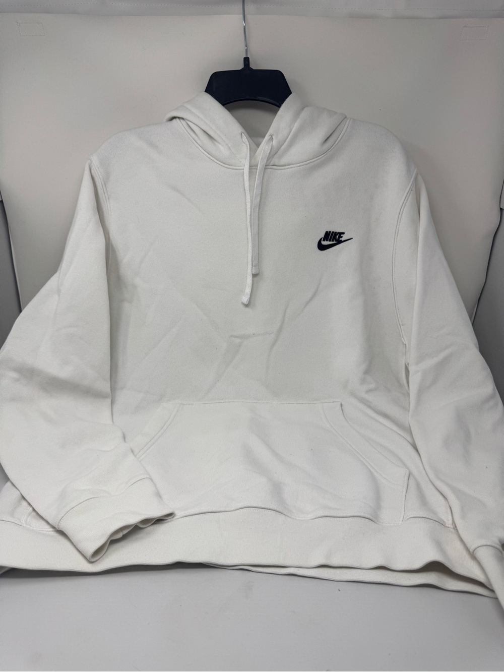 Nike Women’s white Pullover Hoodie
